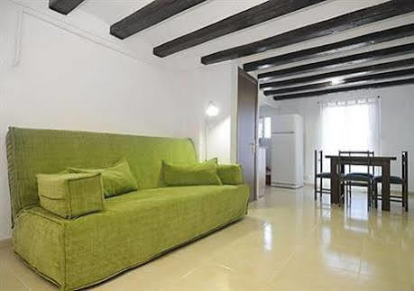 Rent4Days Sagrada Familia Apartments *
